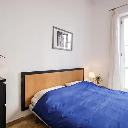 Spacious With Big Terrace At Colosseum Apartment *