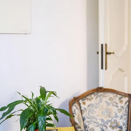 Spacious With Big Terrace At Colosseum Apartment